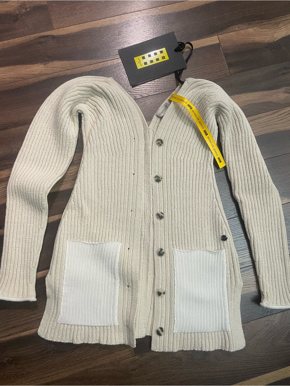 BNWT) Moncler Cream Ribbed Knit